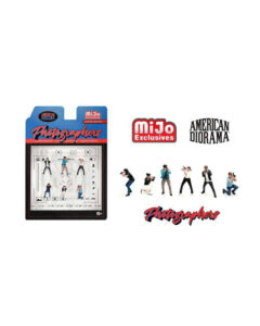 1/64 Photographers Figure set of 6 Figures.